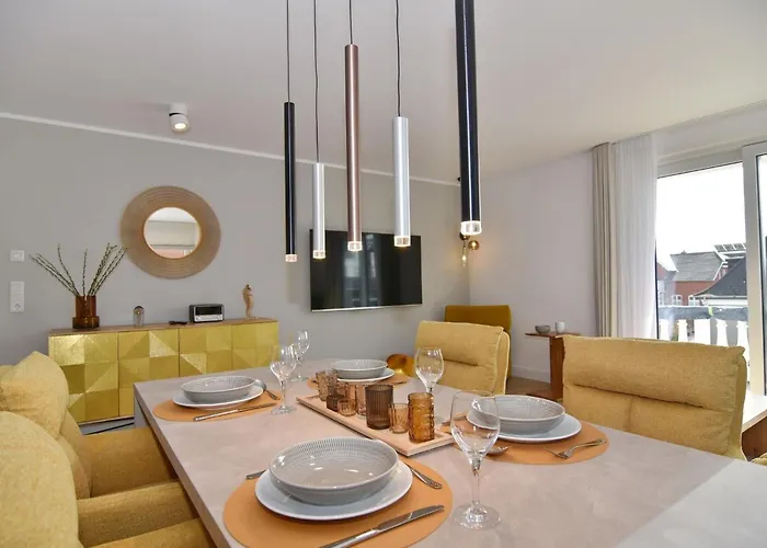 Ebbe Flut, Whg 17 Lägenhet *